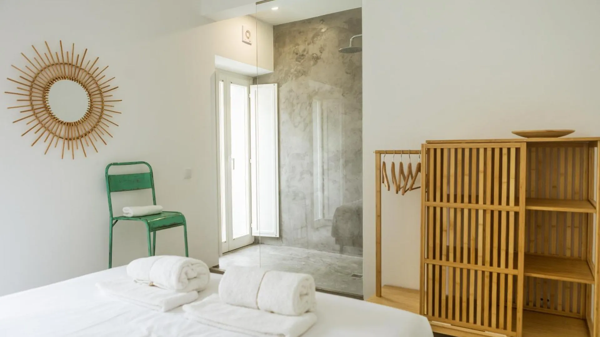 Clover House Tavira
