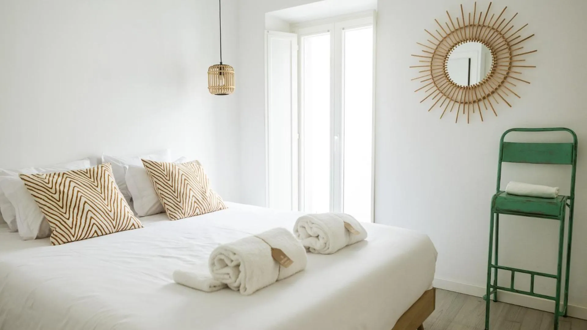 Clover House Tavira